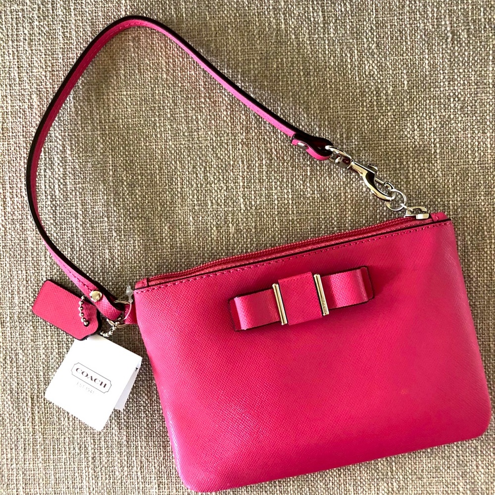 BRAND NEW Coach Wristlet
